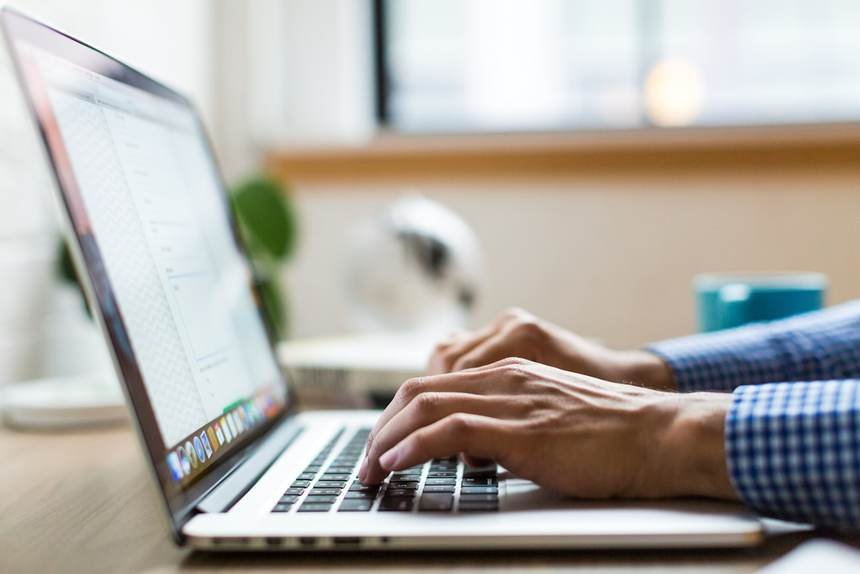Saisie au clavier dans un outil de gestion